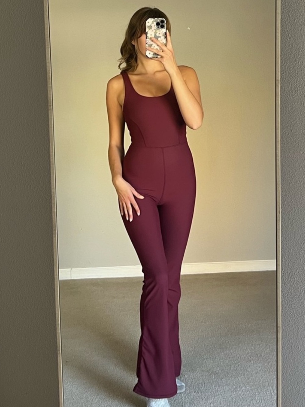 Wilo The Label Burgundy Scoop-Neck Flare Leg Jumpsuit, Size Large, EUC - Picture 3 of 3